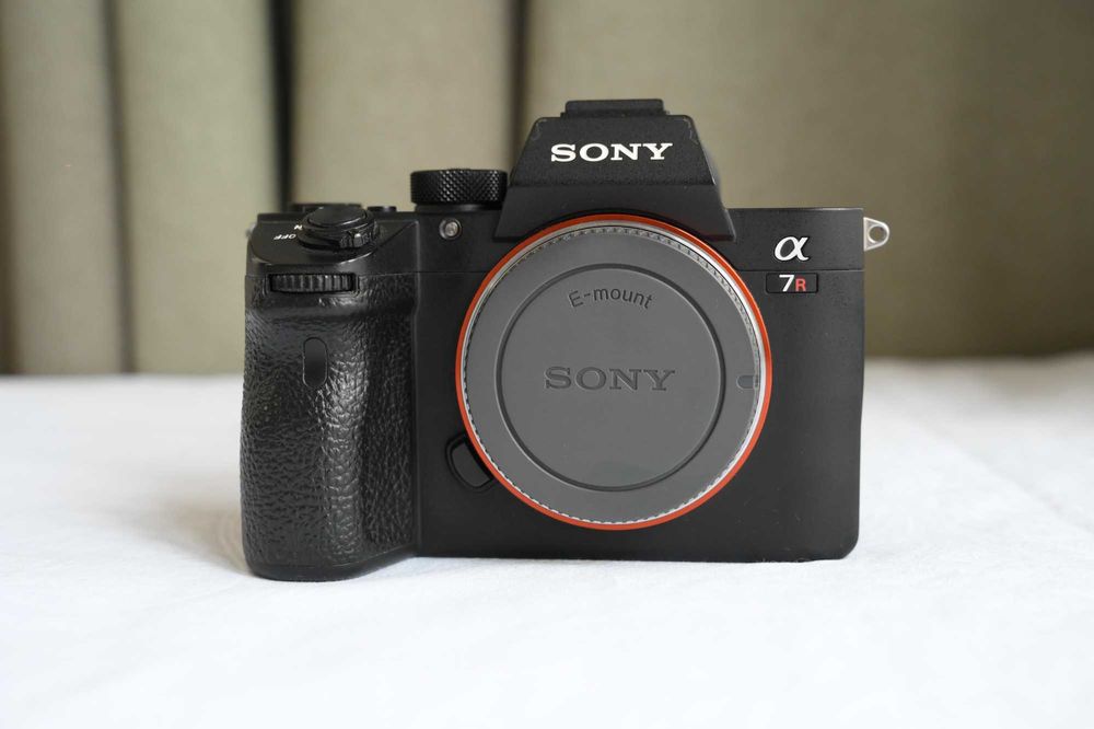 Sony A7R iii body ca nou