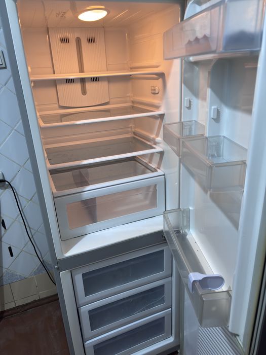 холодилник samsung сотилади срочно