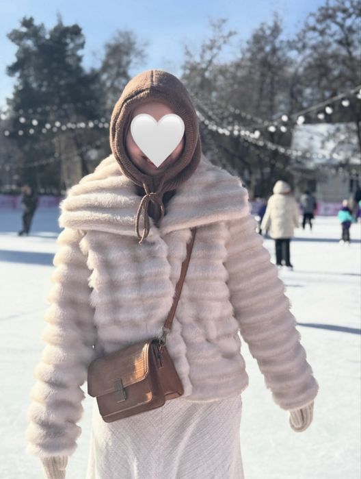 Эко шубка в бежевом оттенке