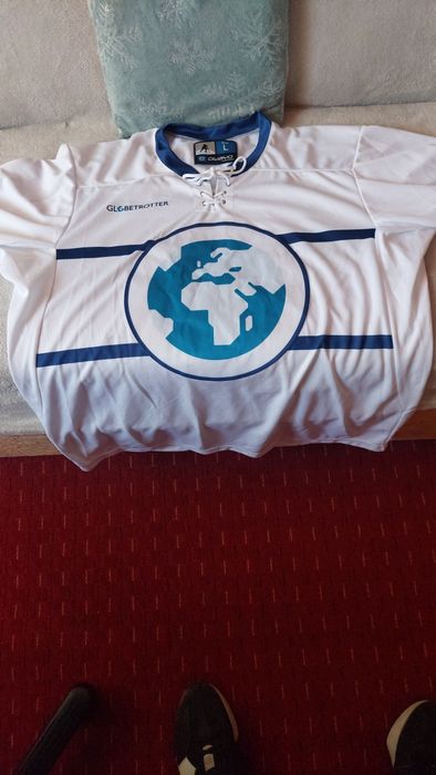 Tricou globetroter
