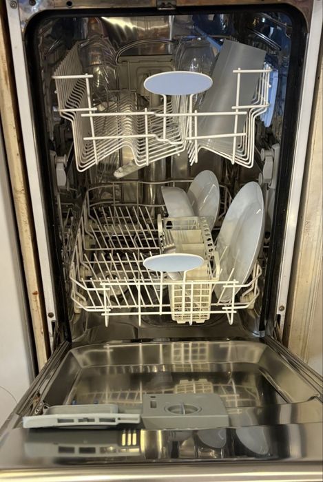 Съдомиална Indesit