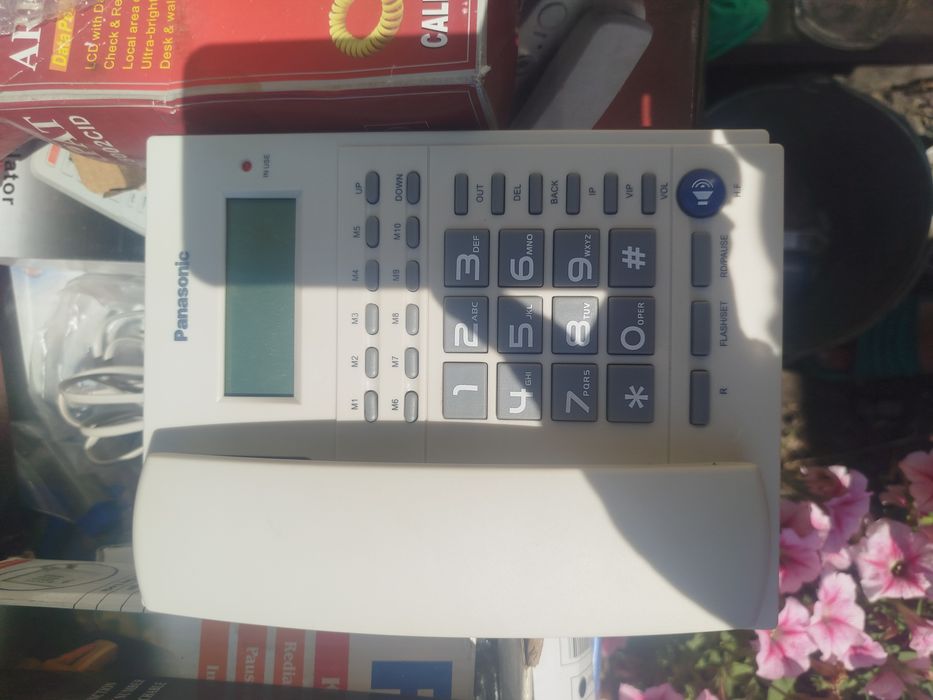 Продам телефоны новые