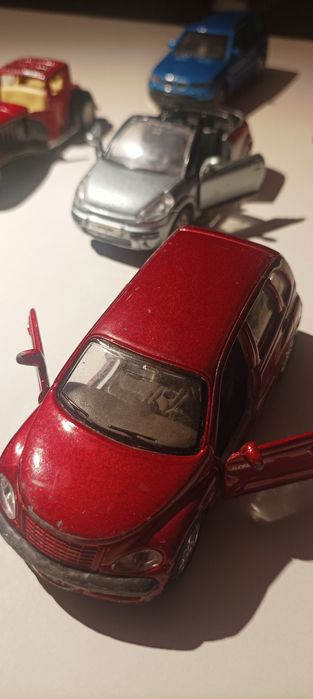 колекция метални колички