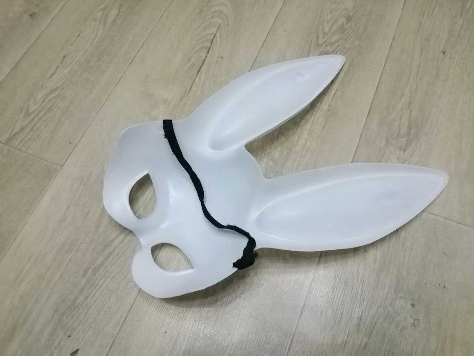 Карнавальная маска кролика