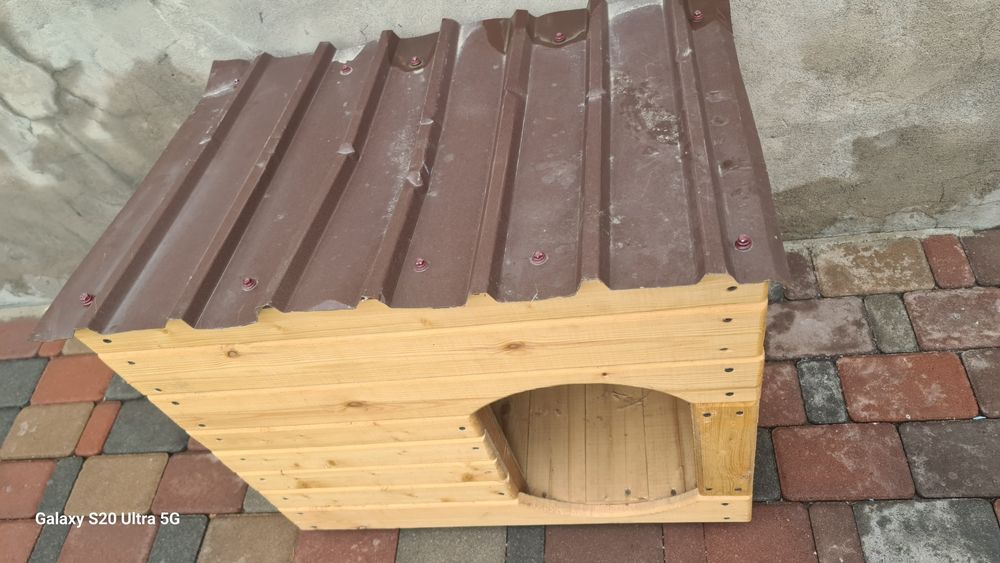 Продается домик для щенка.