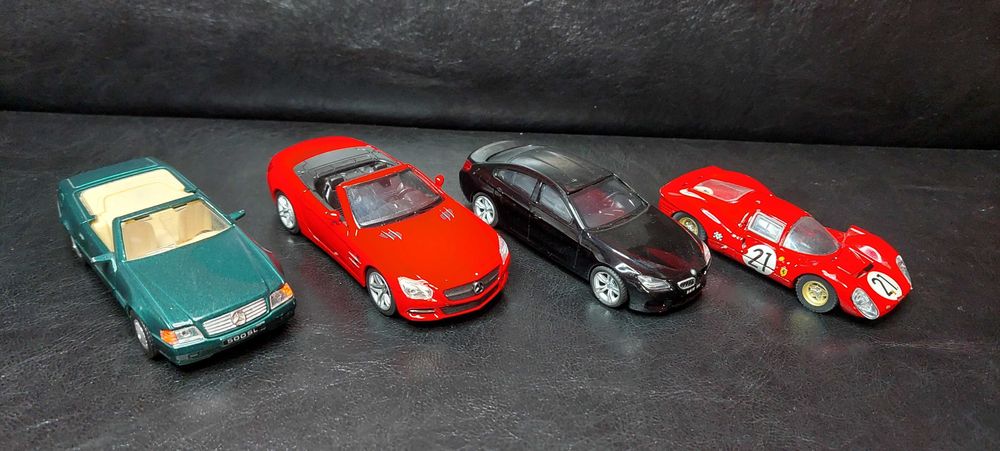 метални коли 1:43