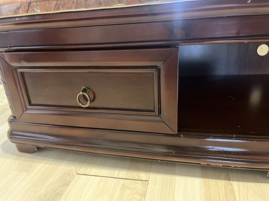 Тумба под телевизор