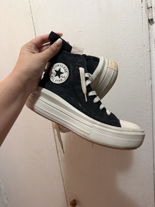 converse unisex.