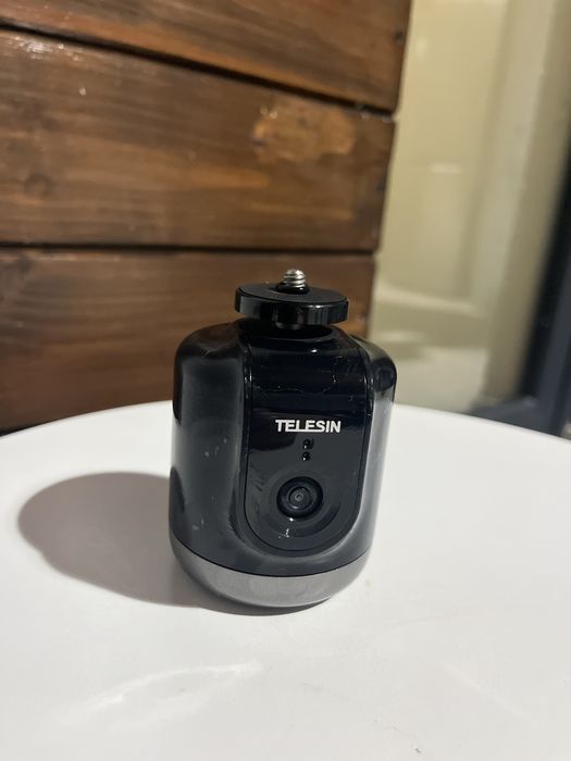 Suport rotativ camere video Telesin
