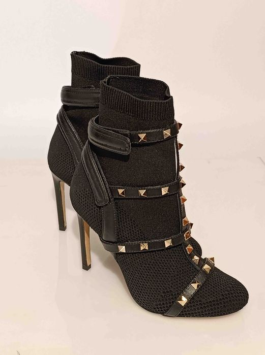 Ботильоны VALENTINO GARAVANI  Rockstud Bodytech