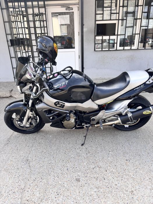 Honda X11 – 1100cc –