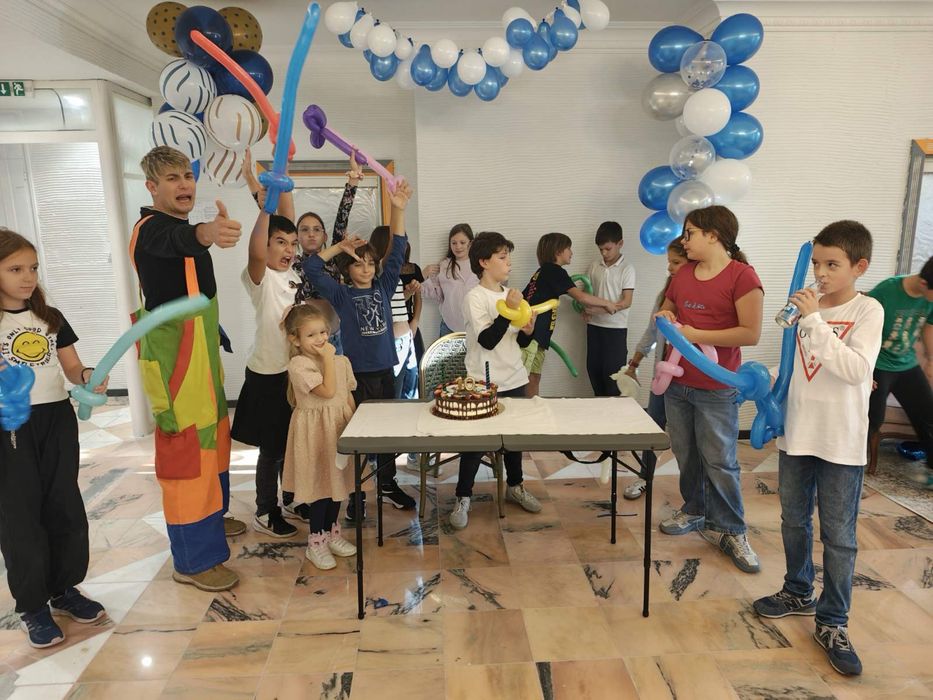 Зала частни партита, детски рождени дни, конференции и презентации.