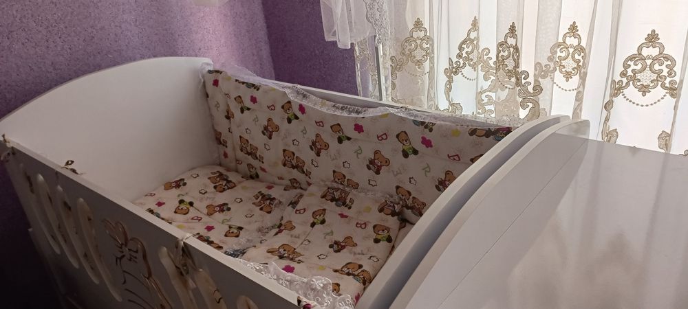 Detiskiy kravat va Shkafi yangi