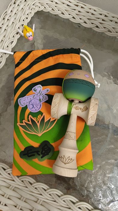 ET PRO MOD Lotus kendama