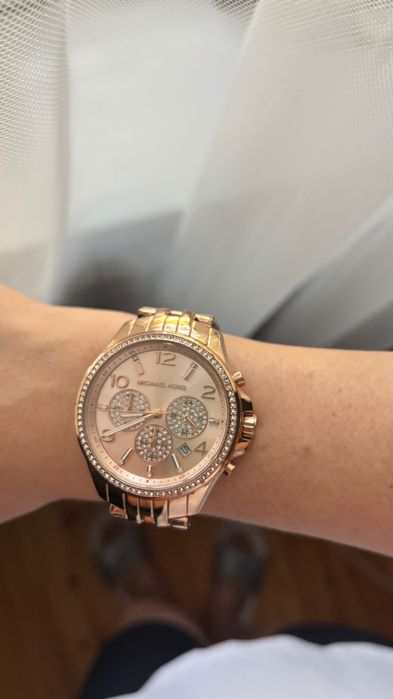 Продаю наручные брендовые часы