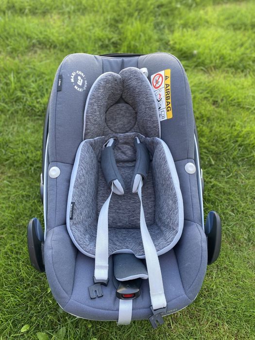 Maxi-Cosi Стол за кола Pebble Pro i-Size (0-13 кг.)