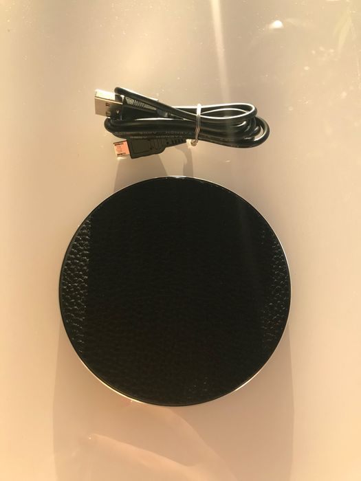 Продавам ново безжично зарядно