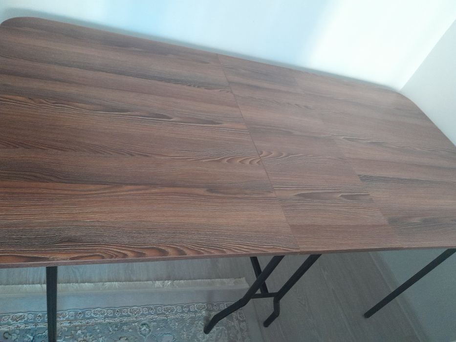 Продается стол книжка