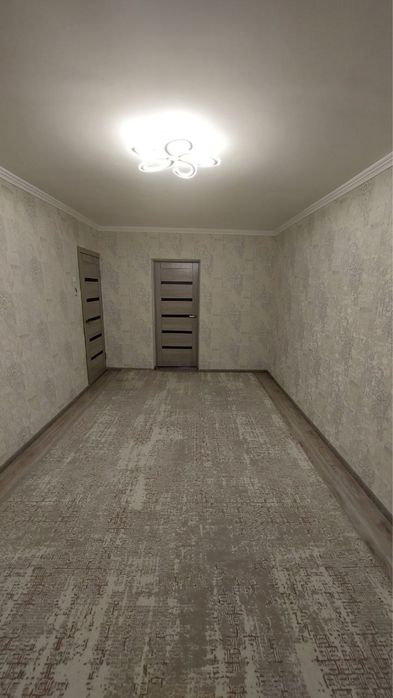 Чиланзар 25.  Продажа. Срочная. 2 х комнатная 2 х 6