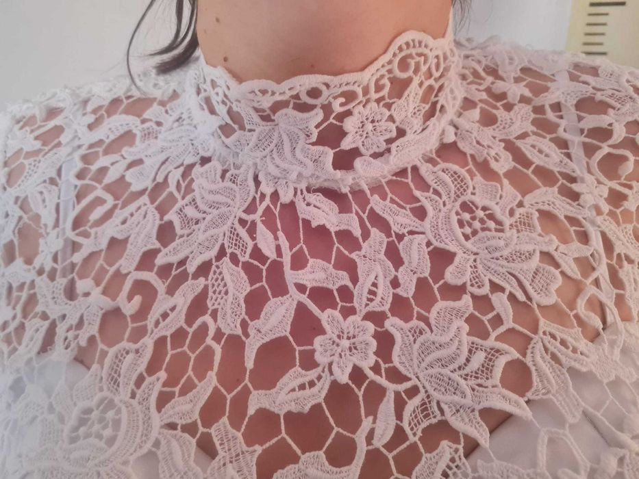 Rochie alba din dantele