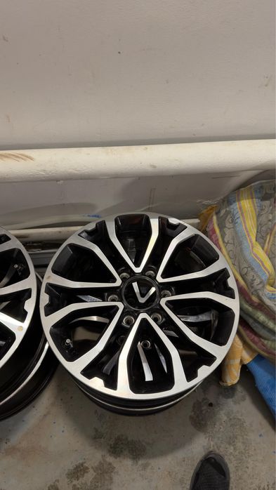 продам комлект дисков R18 6x139.7