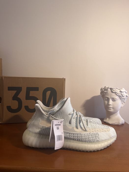 Yeezy 350 v2 - 44 eu