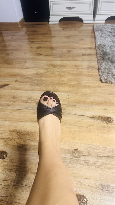 Sandale , piele naturala noi