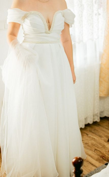 Vand rochie de mireasa