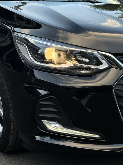 Chevrolet onix 2025г полная коплектация