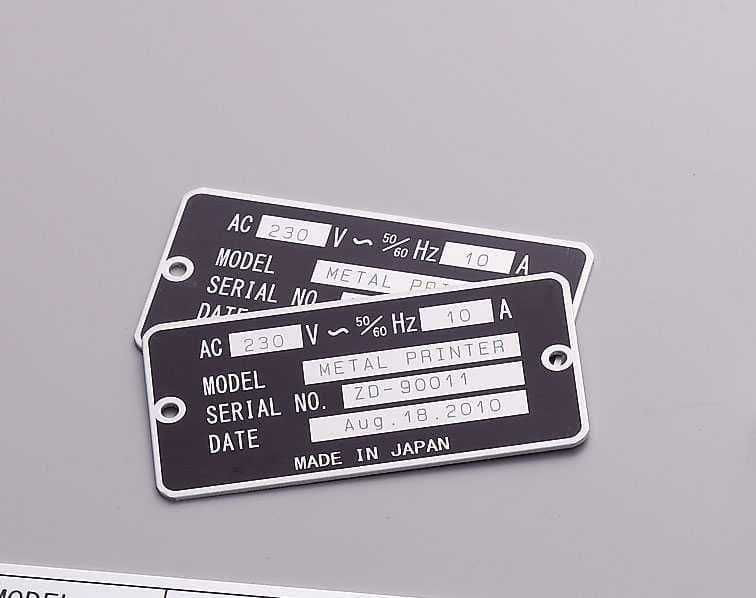 Металлические таблички из металла для оборудования