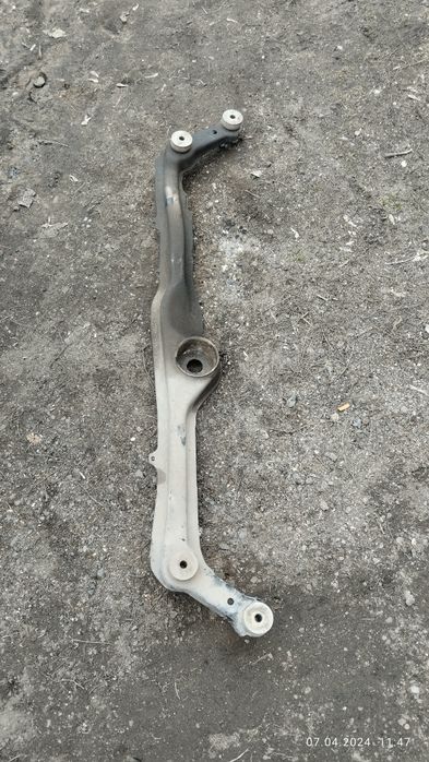 Балка передняя гольф 3 продам