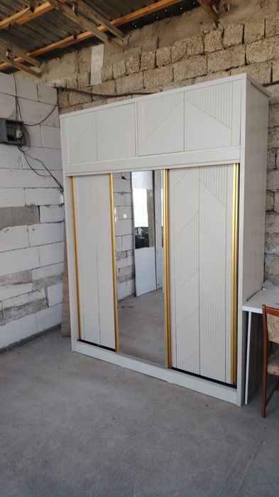 Шкафы в отличном состояние