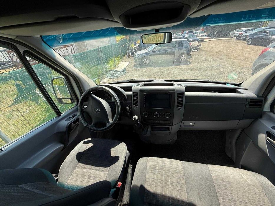 Vand Mercedes Sprinter 8+1 Locuri Motor Defect
