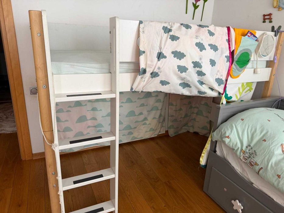 Pat înalt FLEXA NOR 90x200 cm cu saltea și accesorii