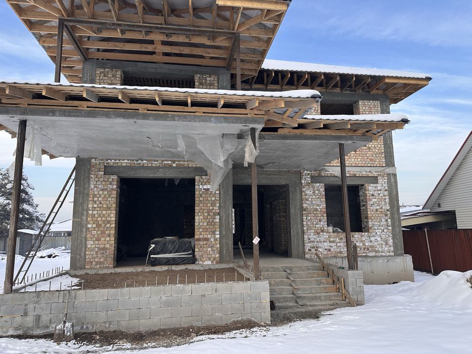 Частный дом в Нур -Алатау