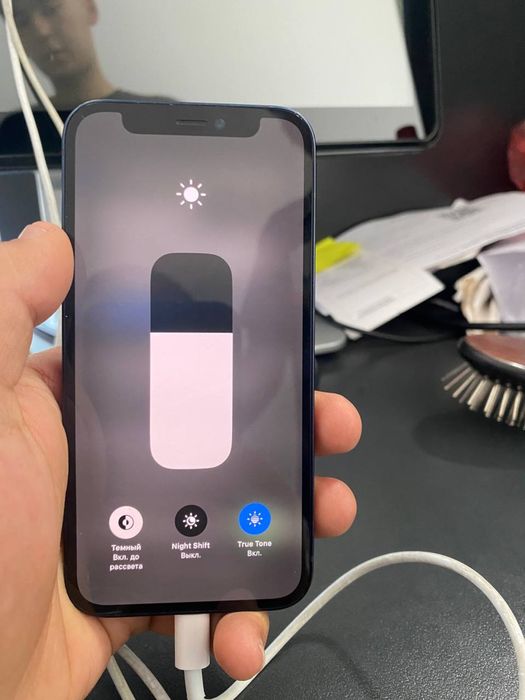 Iphone 12 mini  holati yahshi