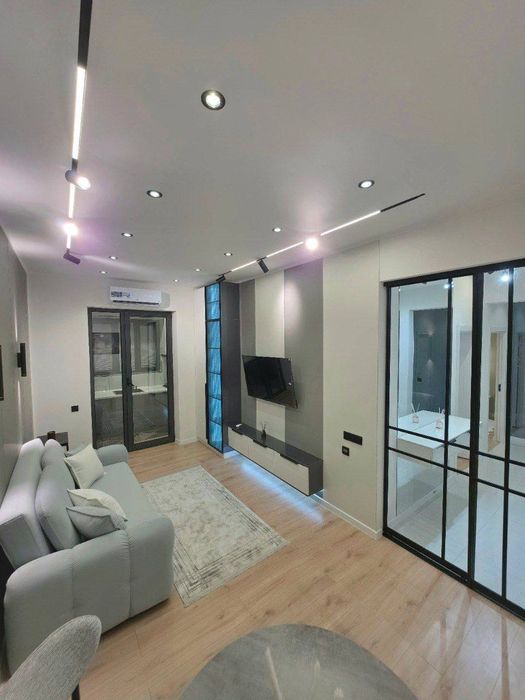 Срочно продается 3х ком кв-ра, ЖК Oz Makon, ор-р:Ул.Фергана Йули, 55м²