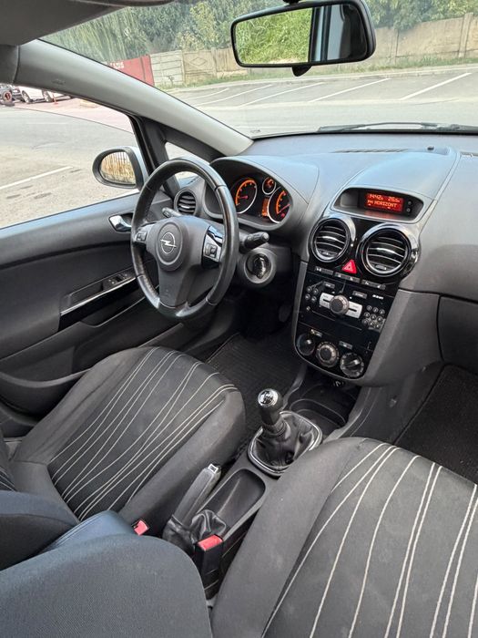 Opel corsa 1.4 benzina, 2010 - RAR  efectuat