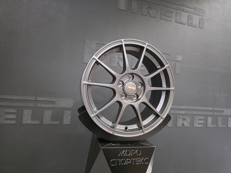 16цола 5х100 VW Skoda Seat 5x100