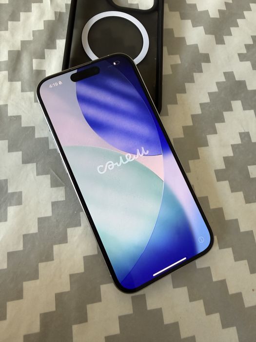 продам iPhone 15 Pro