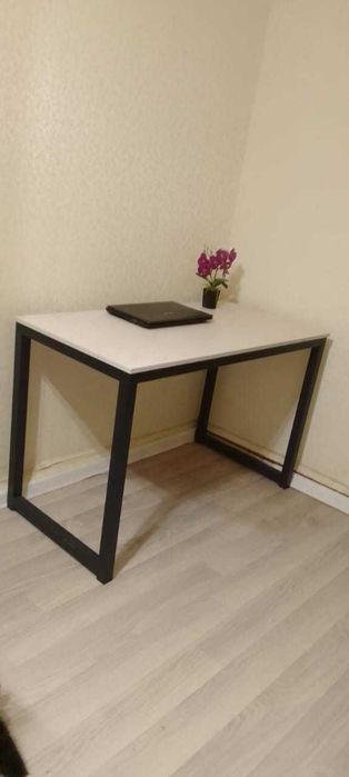Продам письменный стол в стиле лофт