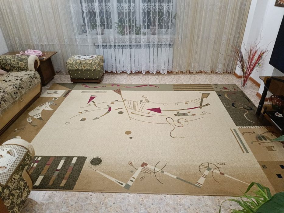 Диван угловой в отличном состоянии