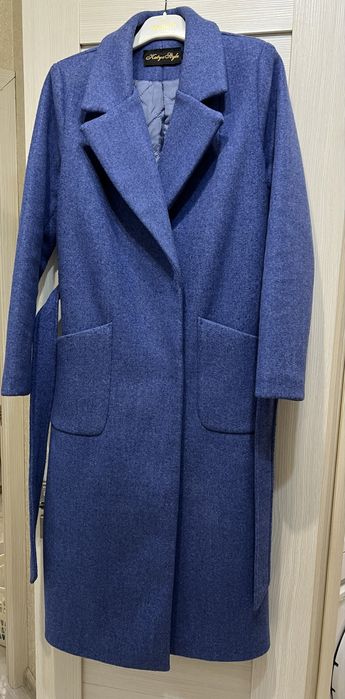 Продается пальто
