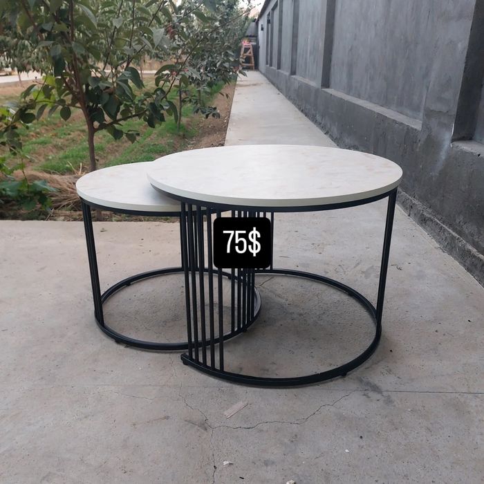 Jurnalniy stol (jurnal, kofe, chaq chuq, gullar, va,x)