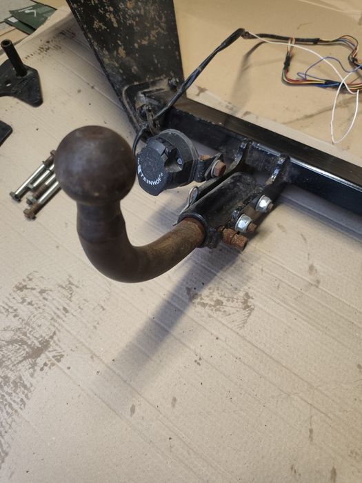 Теглиз за Хонда ЦР-В 2