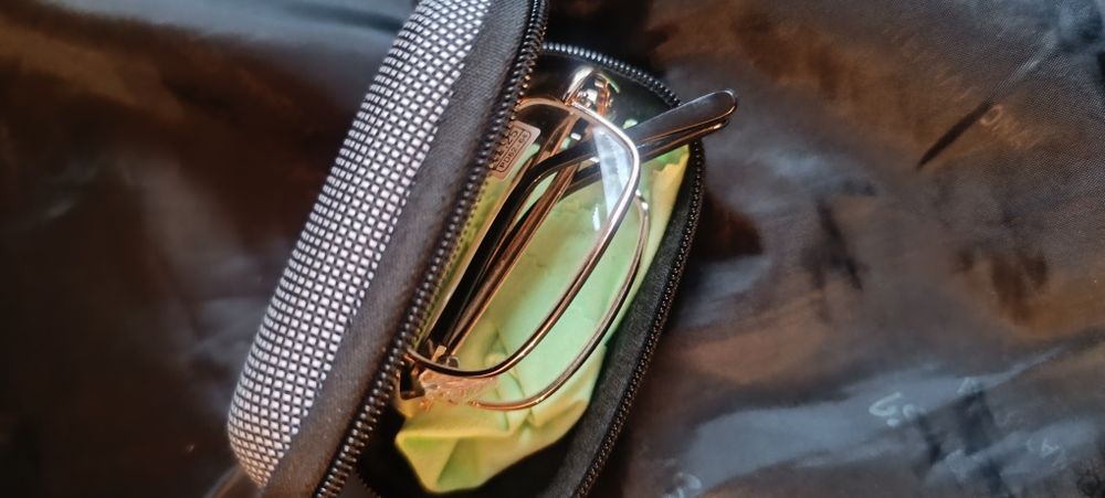 Продам новый очки , для чтение!