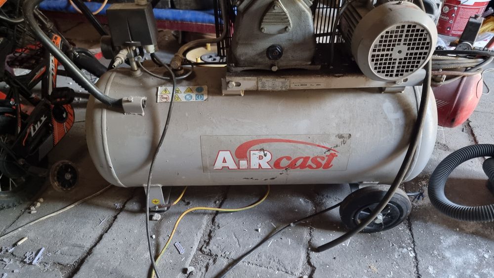 Продам компрессор