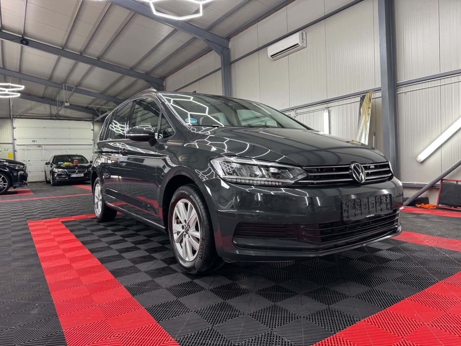 VOLKSWAGEN Touran 2023 — imagine 2