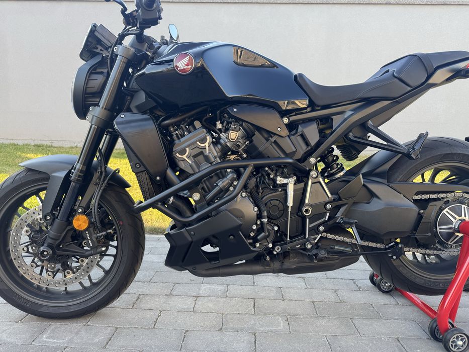 Honda CB1000RA 2024 Black Edition 1400km import-garantie