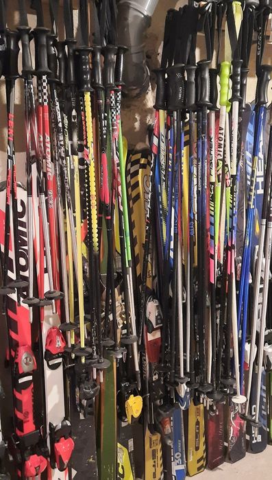 Ски и ски оборудване